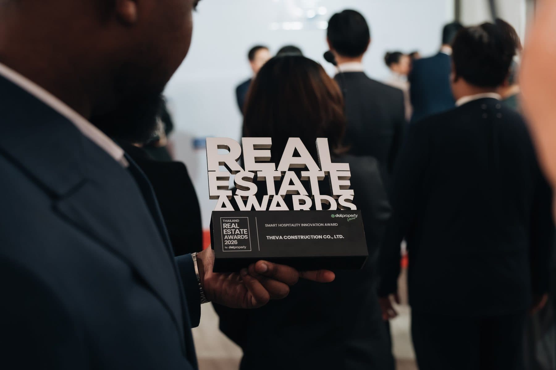 The Smart Hospitality Innovation Award plaque for THEVA Construction Co., Ltd.